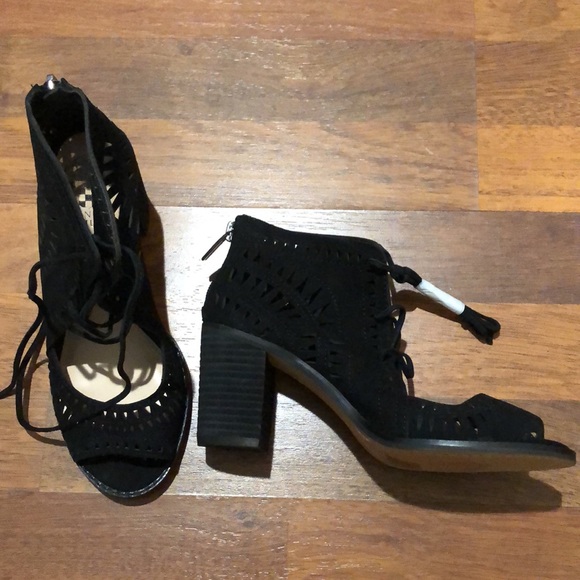 Vince Camuto Caged Sandals - Picture 2 of 6